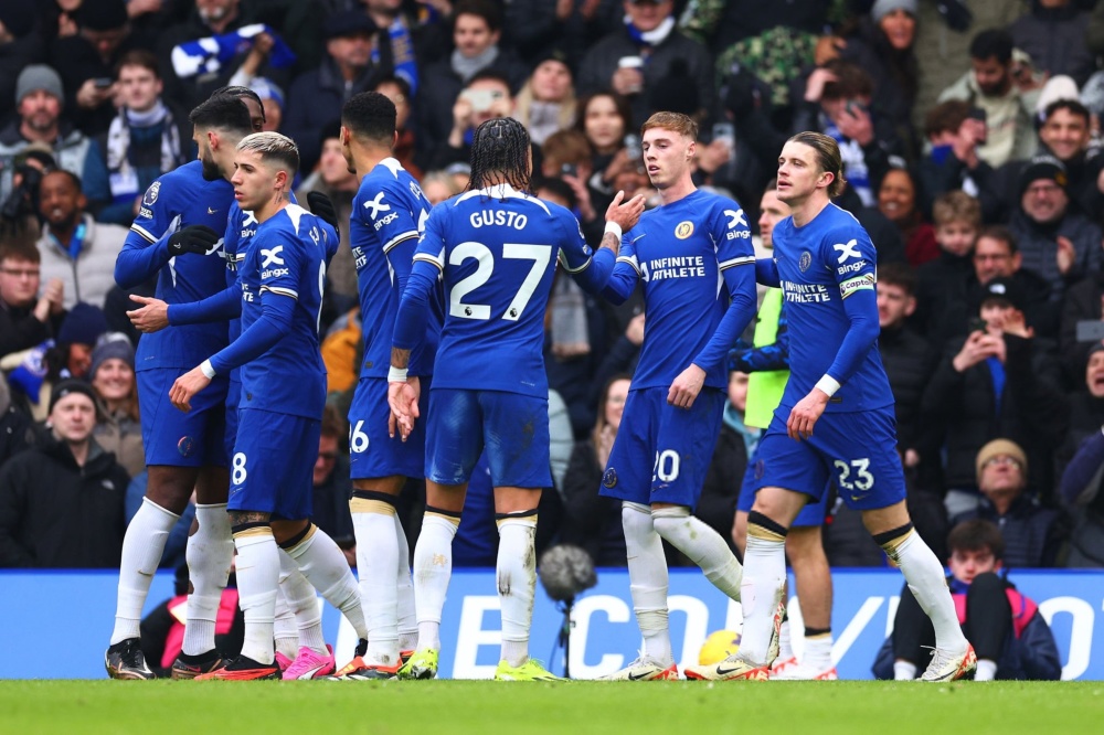 皇马一战3红6黄！金哨详解争议判罚：2红没问题，输球别怪裁判